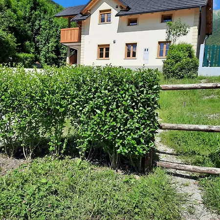 Hisa Ella Apartmán Zaga