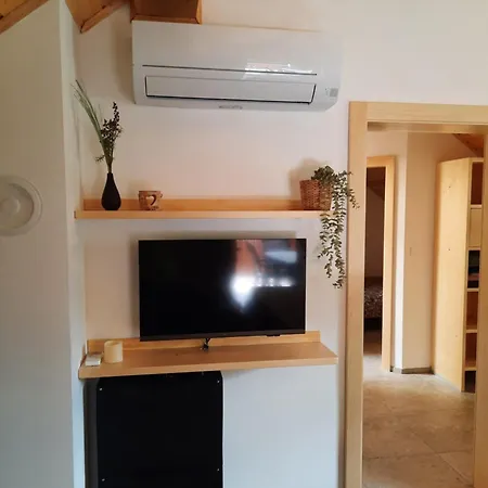 Apartment Hisa Ella