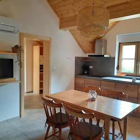 Hisa Ella Apartamento