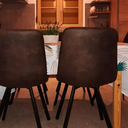 Apartamento Hisa Ella *