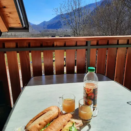 Hisa Ella Apartamento Zaga