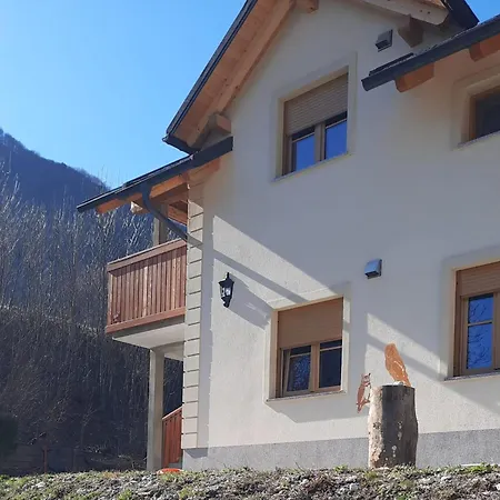 Hisa Ella Apartmán Zaga